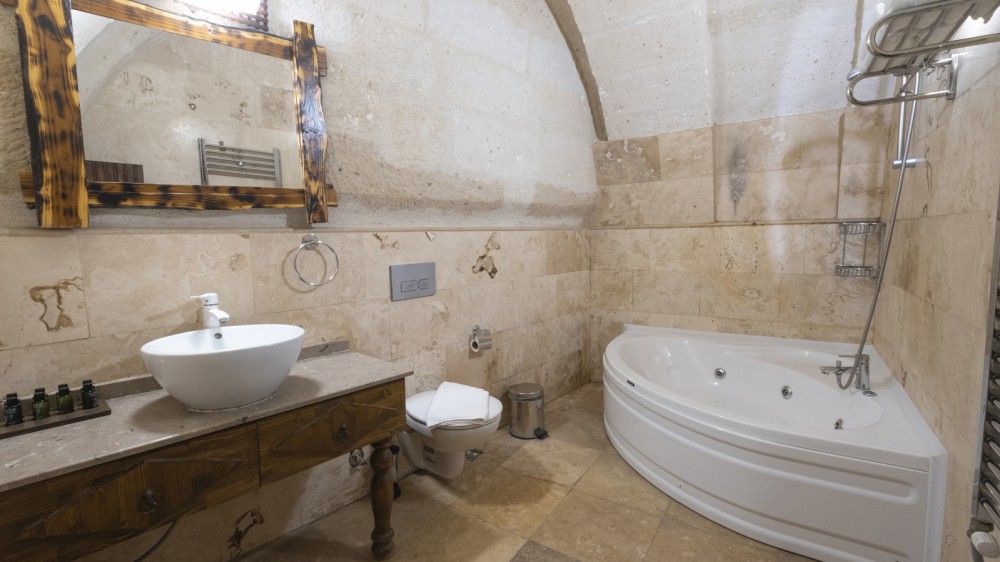 Honeymoon Suite Honeymoon Suite